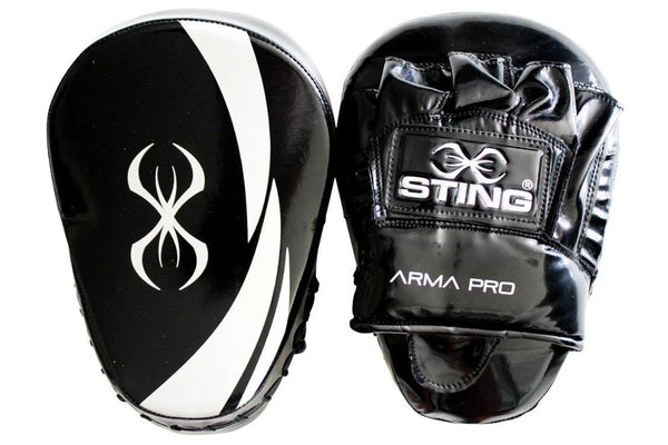 Sting: Arma Blast Focus Mitt - Black / Silver