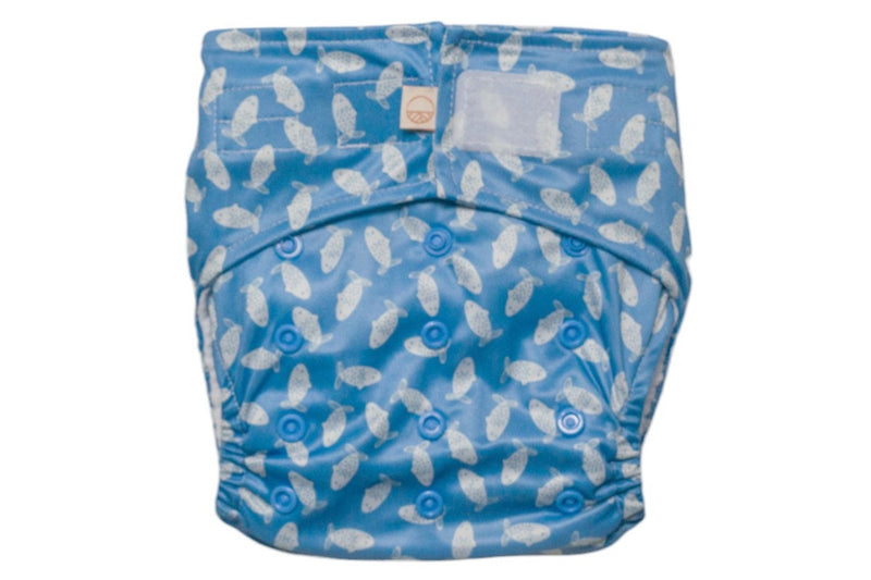 Nestling: Sassy SIMPLE Nappy Complete - Blue Fish (One Size)