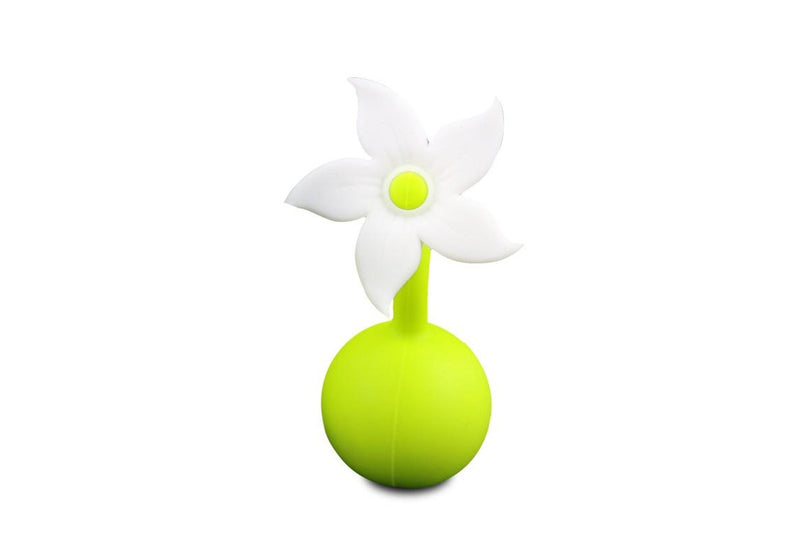 Haakaa: Silicone Breast Pump Flower Stopper Lily - White