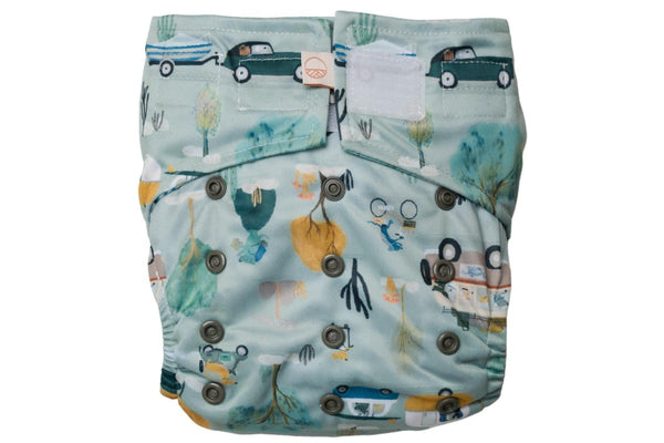 Nestling: Sassy Simple Nappy Cover - Dogs on Holiday