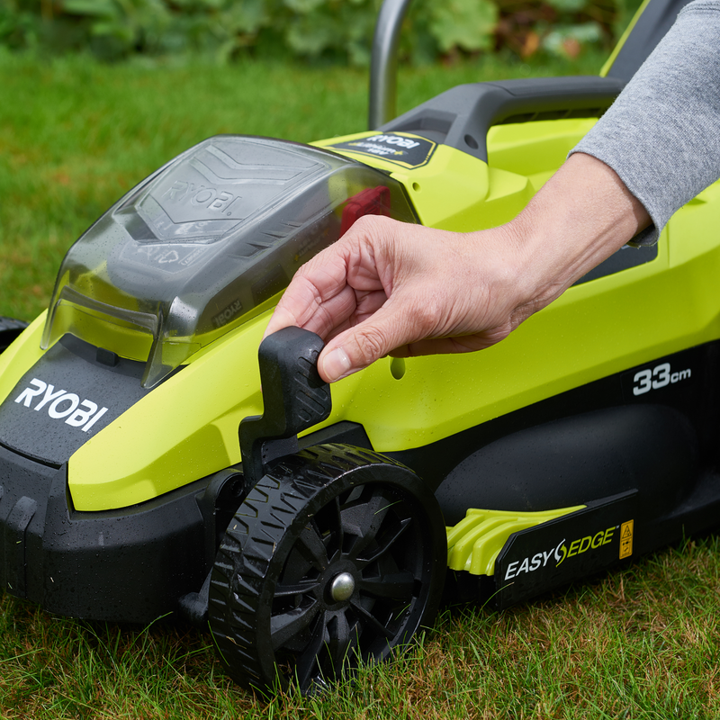 Ryobi One+ 18V 4.0Ah 33cm Cordless Lawn Mower Kit