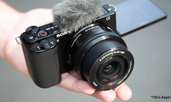 Sony ZV-E10 Mirrorless Vlog Camera with 16-50mm Lens Kit - Black