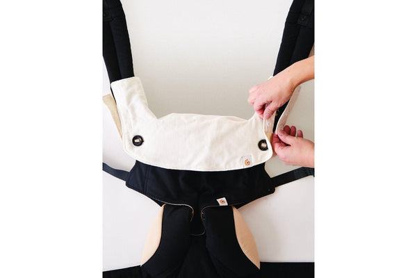 Ergobaby: 360 Teething Pad & Bib - Natural