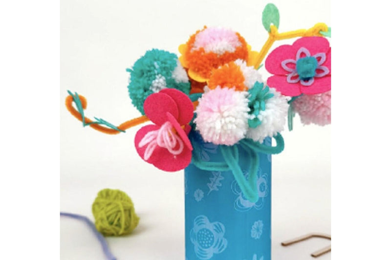 Avenir: Pom Pom Flower Bouquet