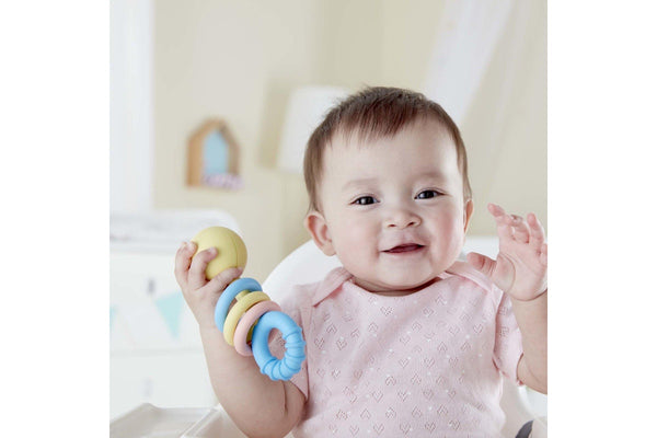 Hape: Rattling Rings Teether