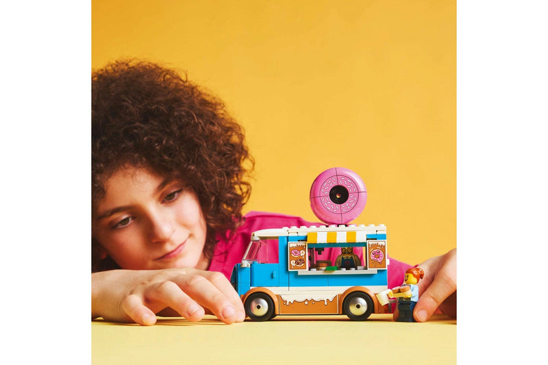 LEGO City: Doughnut Truck - (60452)