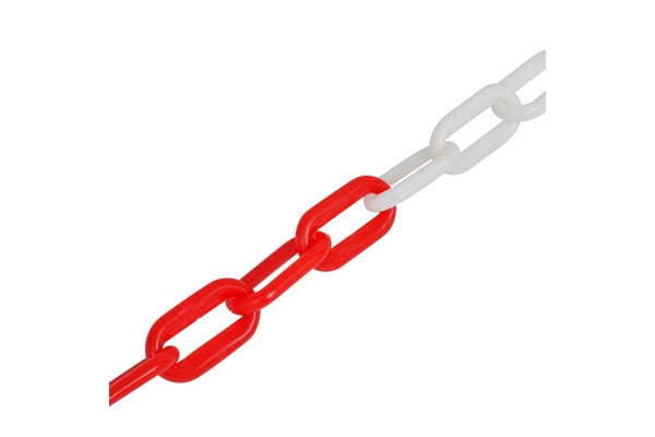 Set Of 4 Chain Posts And 2 Plastic Chians Of 10 m Each Tbpipxp