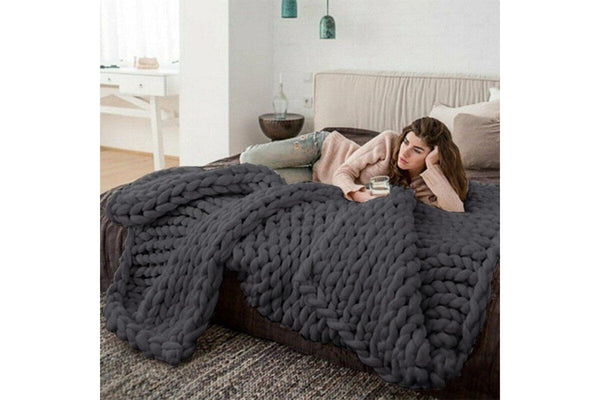 100 x 120cm Chunky Knitted Blanket Throw Blanket Thick Yarn Blanket-Dark Grey