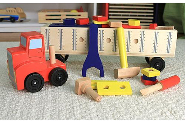 Melissa & Doug: Big Rig Building Truck Wooden Play Set