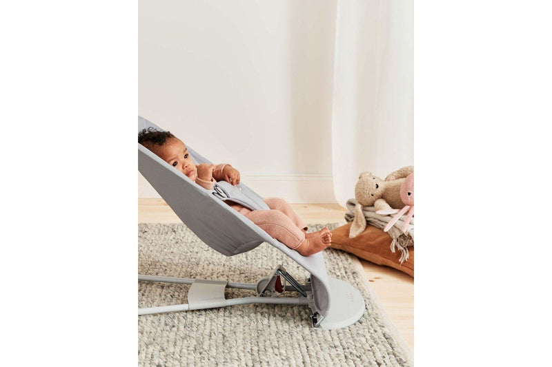 Babybjorn: Bouncer Bliss Woven Petal - Light Grey Quilt