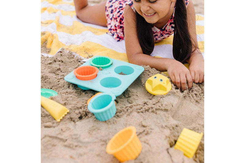 Melissa & Doug: Seaside Sand Cupcakes - Play Baking Set