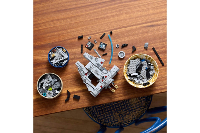 LEGO Star Wars: Millennium Falcon - (75375)