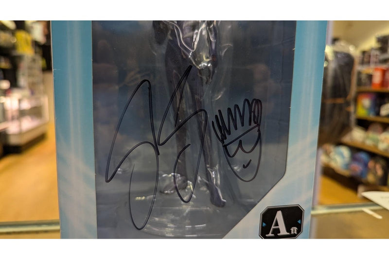 Ikari Shinji Evangelion Figure - Banpresto Spike Spencer Signed