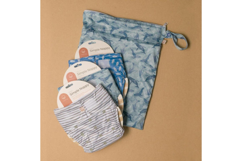 Nestling: Sassy SIMPLE Nappy Complete - Blue Fish (One Size)