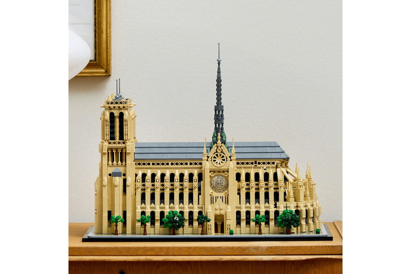 LEGO Architecture: Notre-Dame de Paris - (21061)