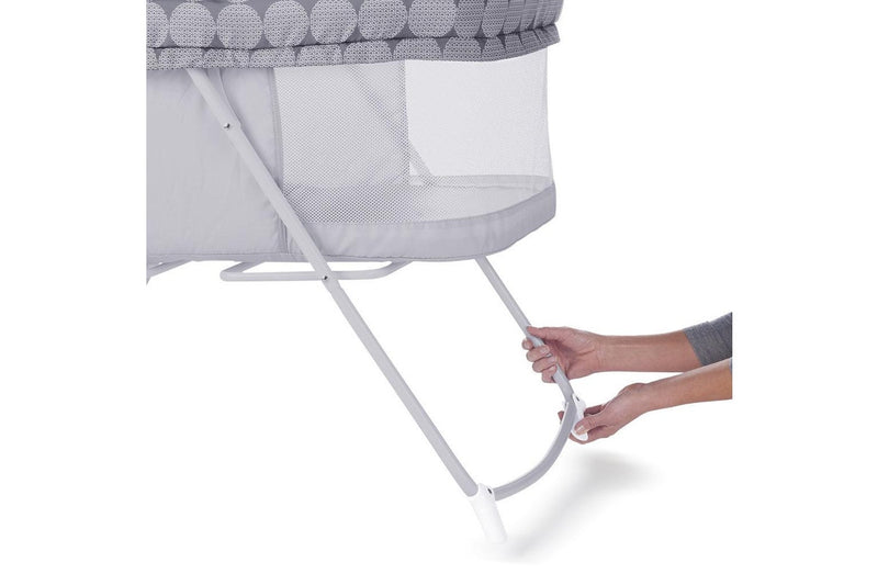 Ingenuity: Foldaway Rocking Bassinet Classic - Crosby