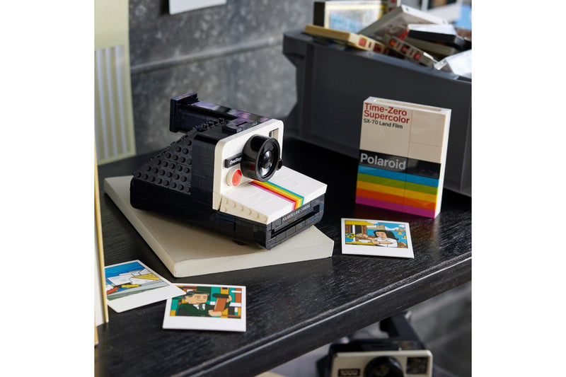 LEGO Ideas: Polaroid OneStep SX-70 Camera - (21345)