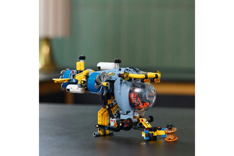 LEGO Technic: Deep-Sea Research Submarine - (42201)