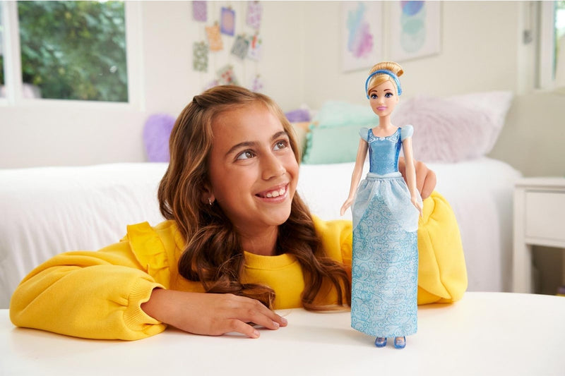 Disney Princess: Cinderella - Fashion Doll