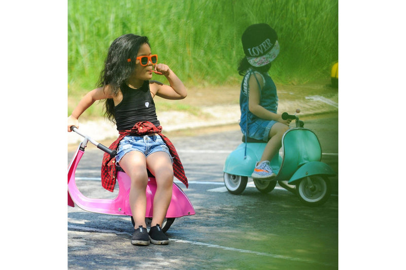 Ambosstoys - Primo Ride-on Scooter (Pink)