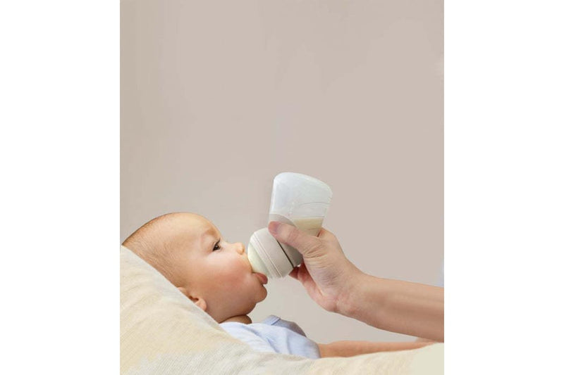 Marcus & Marcus: Silicone Angled Feeding Bottle - Mint (240ml)