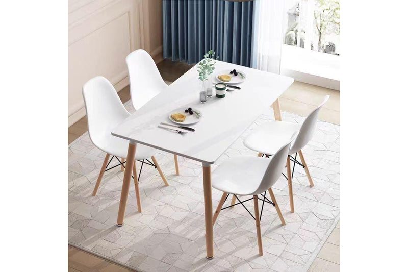 Fraser Country Elegant Rectangular Dining Table with Beech Wooden Legs - White