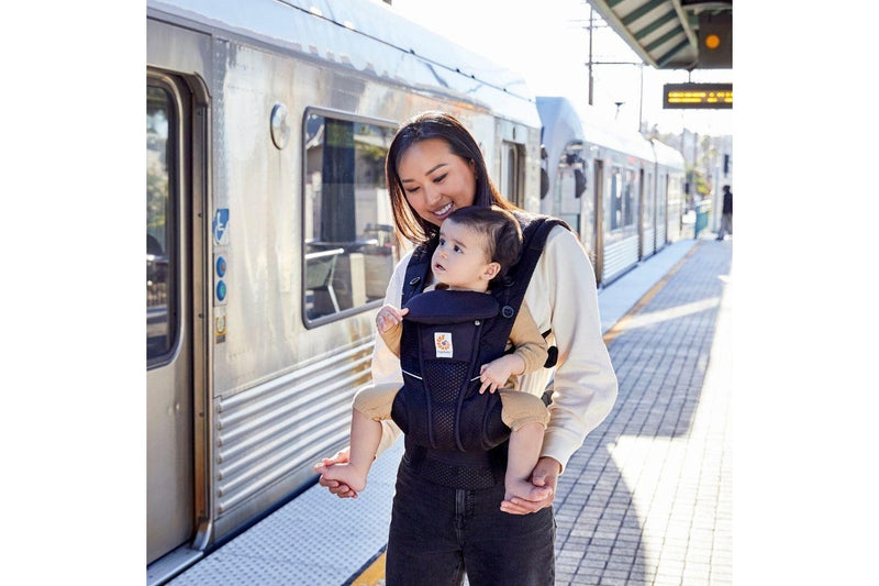 Ergobaby: Omni Breeze Baby Carrier - Midnight Blue