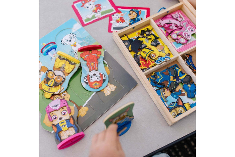 Melissa & Doug: Paw Patrol - Magnetic Pretend Play