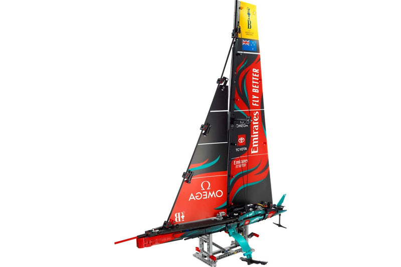 LEGO Technic: Emirates Team New Zealand AC75 Yacht - (42174)