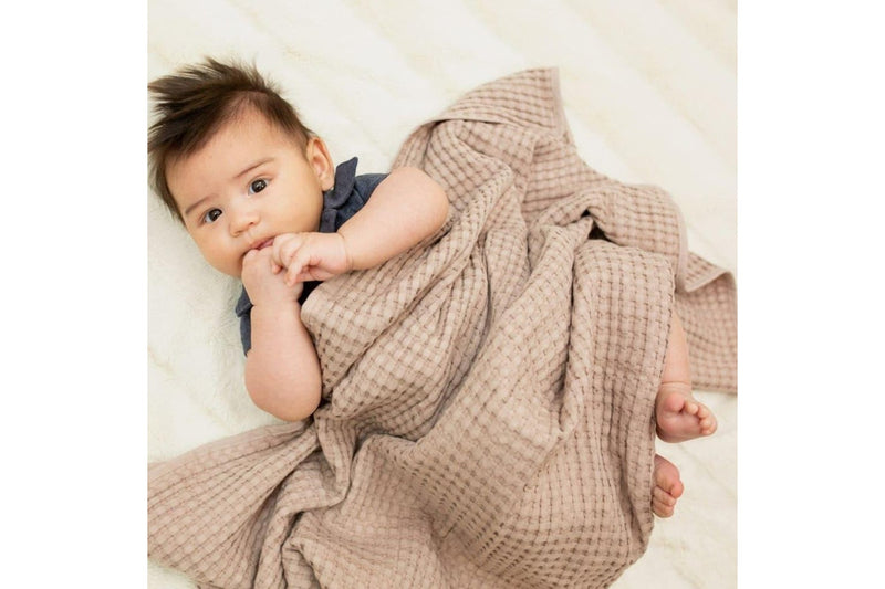 Lulujo: Waffle Blanket - Sand