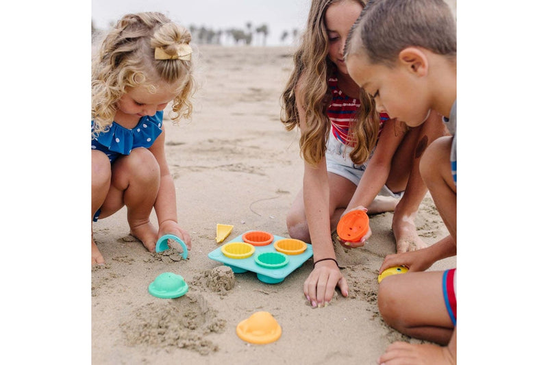 Melissa & Doug: Seaside Sand Cupcakes - Play Baking Set