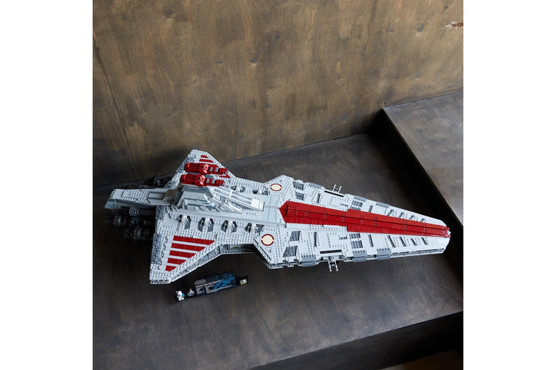 LEGO Star Wars: Ultimate Collector Series - Venator (75367)